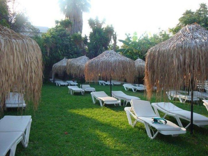Oasis Hotel Bungalows Afandou Rhodes Exterior photo
